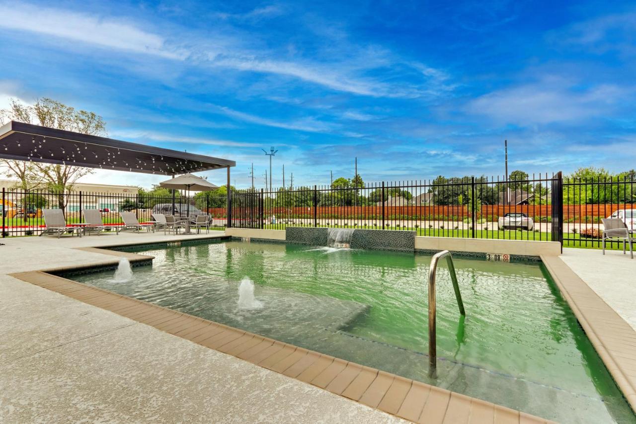 Towneplace Suites By Marriott Houston Northwest Beltway 8 מראה חיצוני תמונה