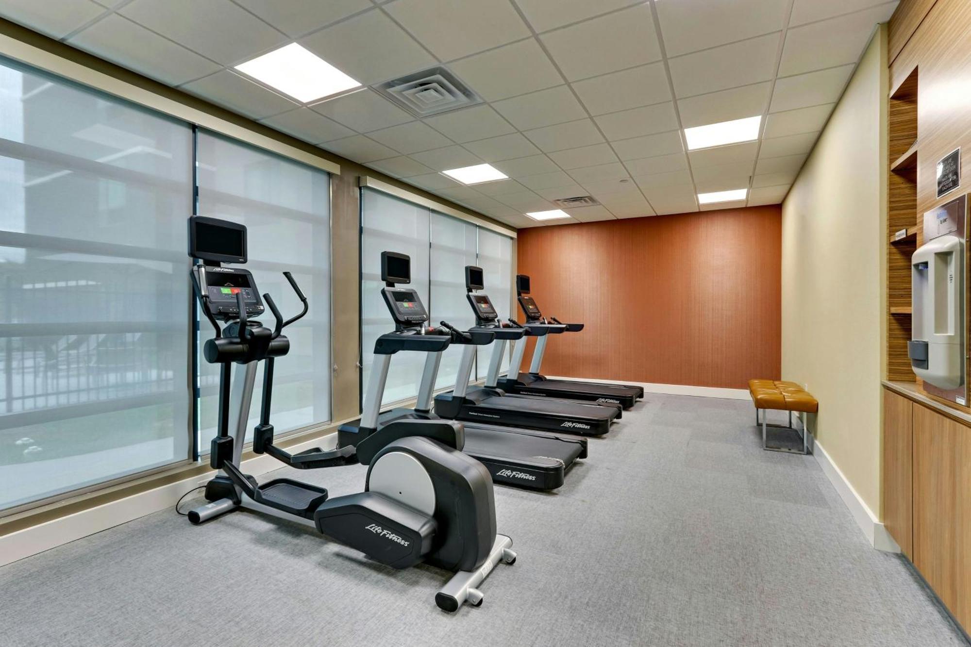 Towneplace Suites By Marriott Houston Northwest Beltway 8 מראה חיצוני תמונה